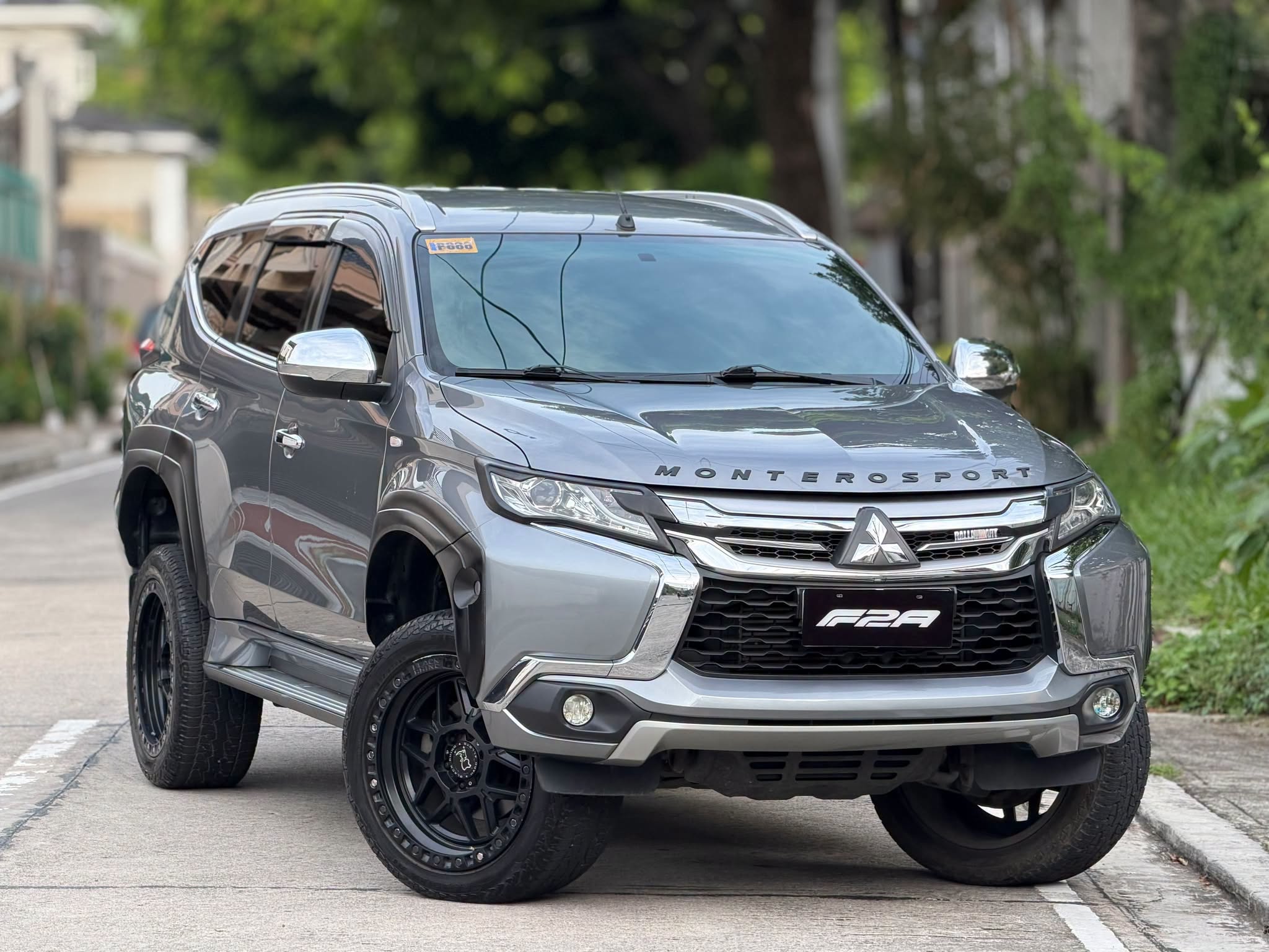 2020 Mitsubishi MONTERO SPORT GLS 4x2 photo 1